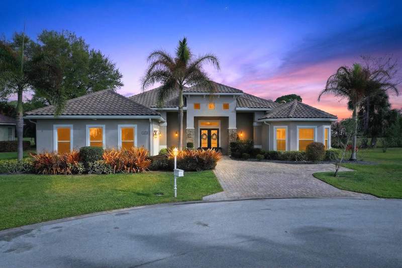 4 bedroom Single Family Residence at 1433 SW Osprey Cove, Country Club Estates, Port St. Lucie — photo 2