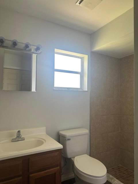 314 SE Evergreen Terrace, Port St. Lucie FL - photo 10 of 13