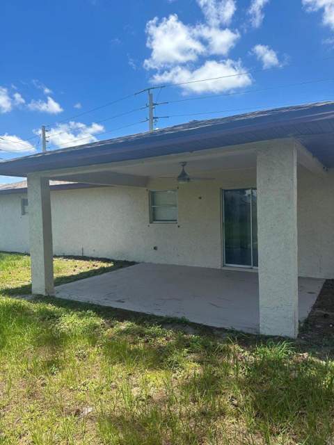 314 SE Evergreen Terrace, Port St. Lucie FL - photo 11 of 13