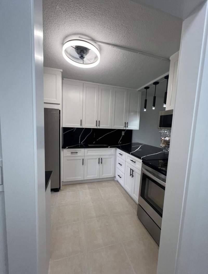 2 bedroom Condominium at 2615 Garden Drive #104, Lake Clarke Gardens Condo 3, Lake Worth Beach — photo 2
