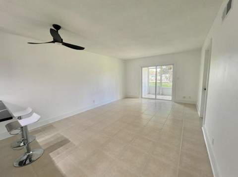 2615 Garden Drive #104, Lake Worth Beach FL - photo 10 of 45