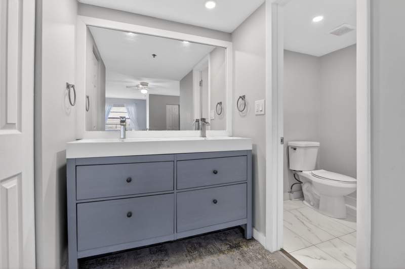 2 bedroom Condominium at 3910 Inverrary Boulevard #802-b, 18th Hole At Inverrary Condo, Lauderhill — photo 5