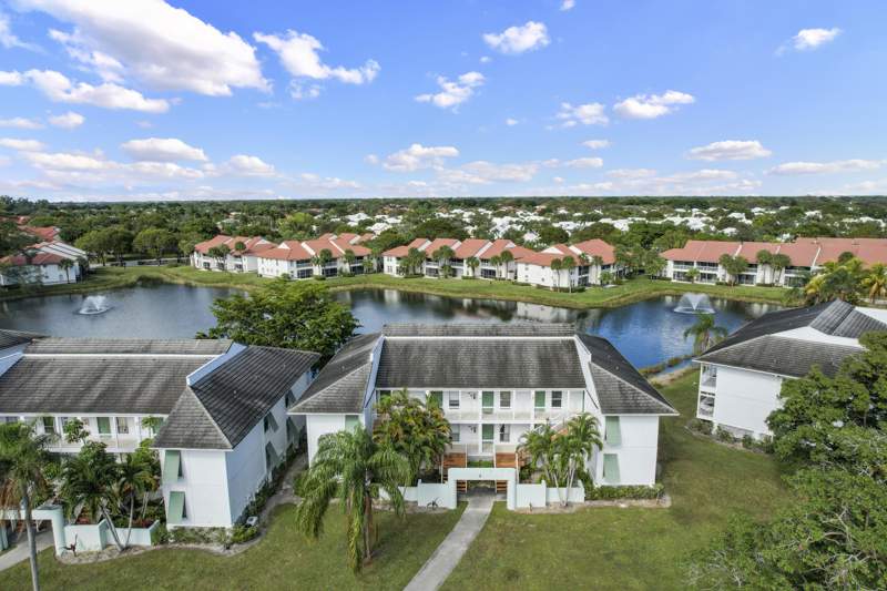 2 bedroom Condominium at 179 Cypress Point Drive #179, Cypress Point Condo, Palm Beach Gardens — photo 2