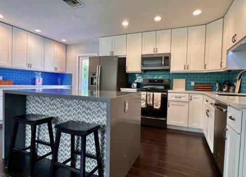 525 NE 27th Street, Wilton Manors FL - photo 17 of 43