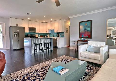 525 NE 27th Street, Wilton Manors FL - photo 19 of 43