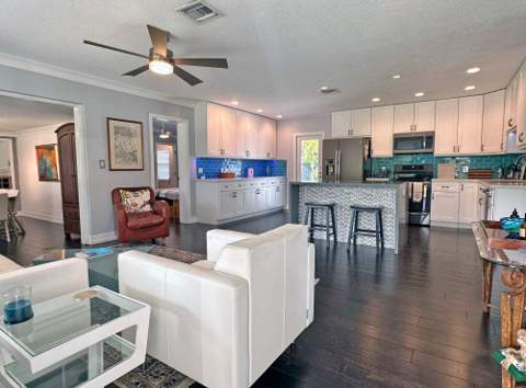 525 NE 27th Street, Wilton Manors FL - photo 20 of 43