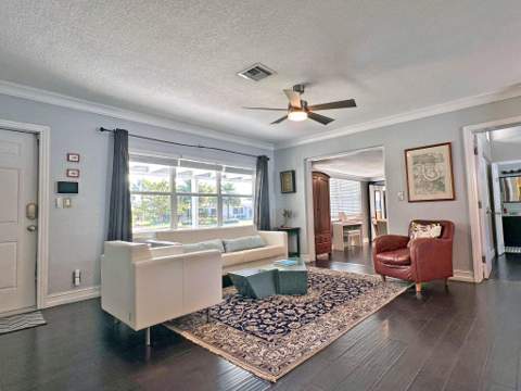 525 NE 27th Street, Wilton Manors FL - photo 21 of 43