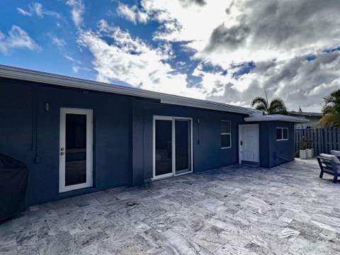 525 NE 27th Street, Wilton Manors FL - photo 6 of 43