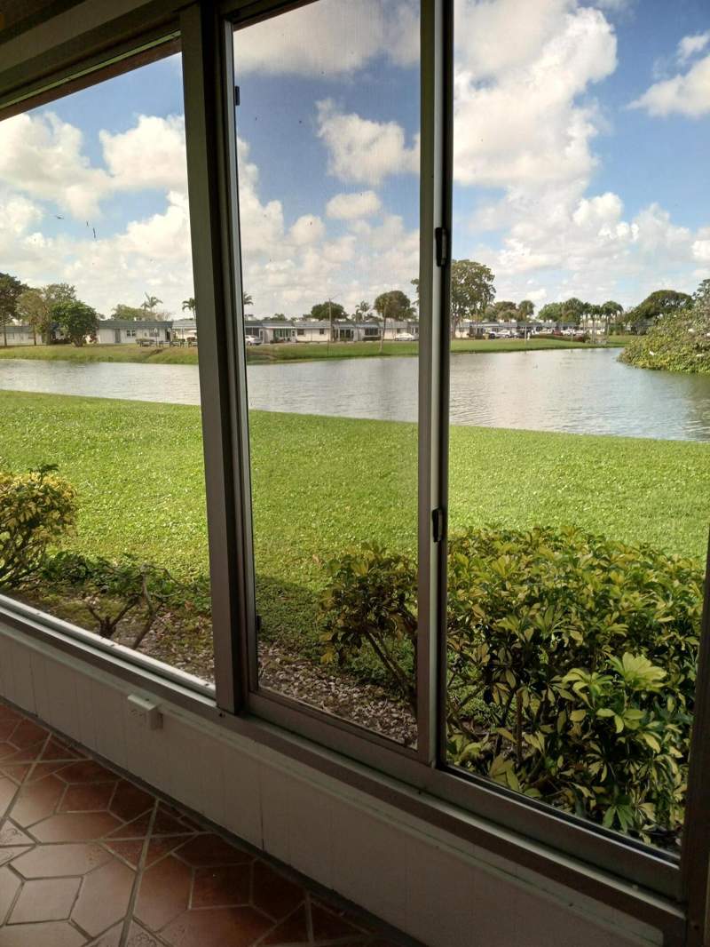 2 bedroom Villa at 92 Seville Drive, Kings Point Seville Condos, Delray Beach — photo 3