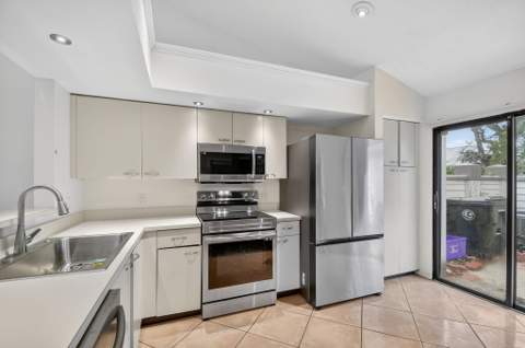 2303 Landings Boulevard, Greenacres FL - photo 7 of 59