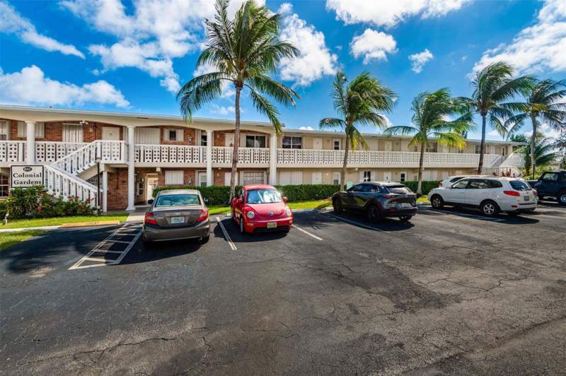 2 bedroom Condominium at 801 Pine Drive #20, Colonial Gardens Condo, Pompano Beach — photo 2