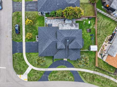 21724 Little Bear Way, Boca Raton FL - photo 7 of 47