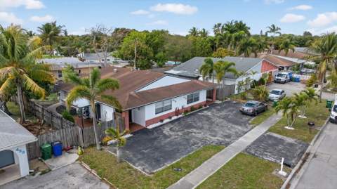 415 SW 61st Terrace, Margate FL - photo 6 of 39