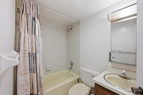 630 Tennis Club Drive #204, Fort Lauderdale FL - photo 16 of 33