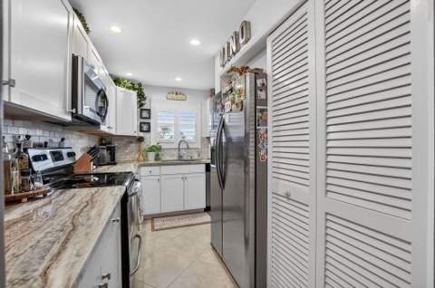 2570 Banyan Road #Unit # 3, Boca Raton FL - photo 11 of 59