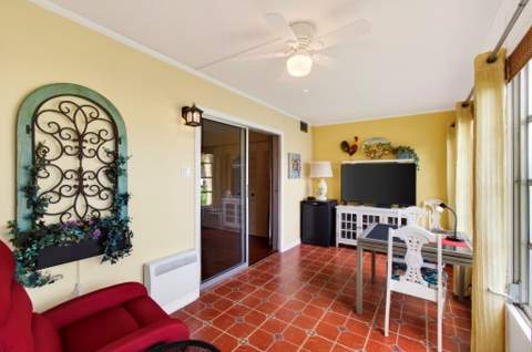 2073 Cambridge D, Deerfield Beach FL - photo 7 of 198