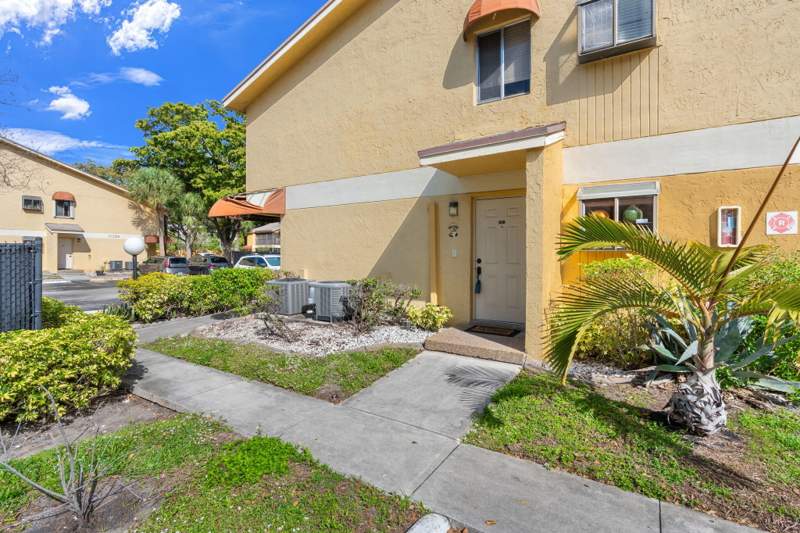 2 bedroom Condominium at 3053 N Oakland Forest Drive #102, Oakland Forest Club Condo, Oakland Park — photo 3