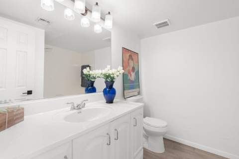 3053 N Oakland Forest Drive #102, Oakland Park FL - photo 18 of 33