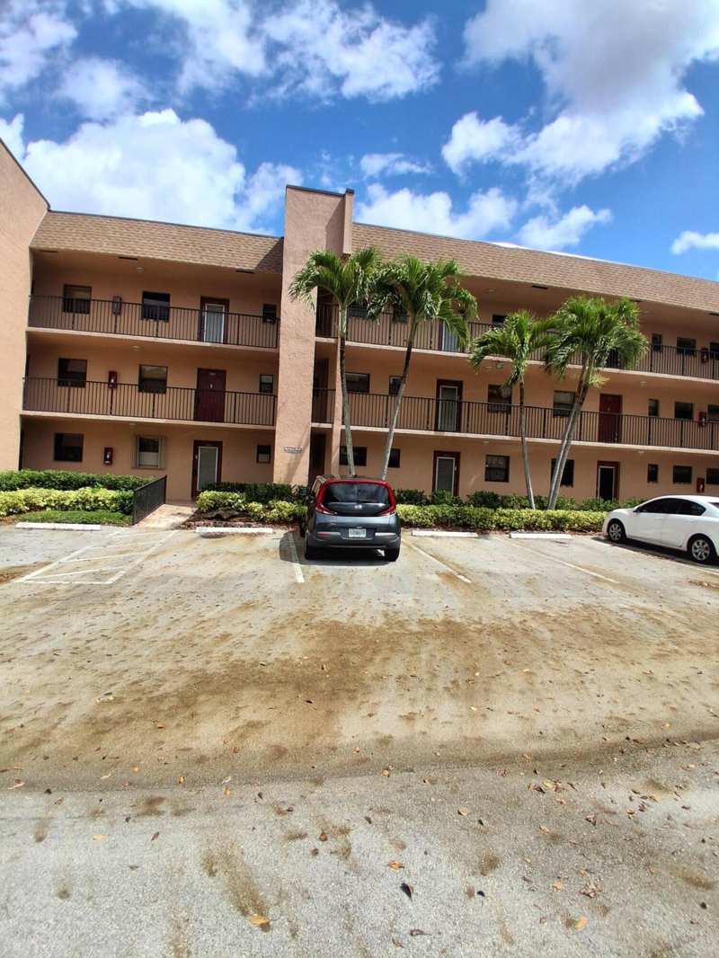 1 bedroom Condominium at 10303 Sunrise Lakes Boulevard #103, Sunrise Lakes 159 Condo, Sunrise — photo 1