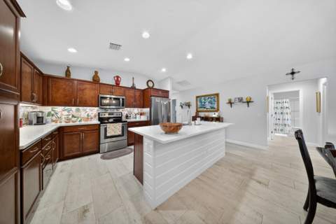 184 Mediterranean Boulevard, Port St. Lucie FL - photo 12 of 42
