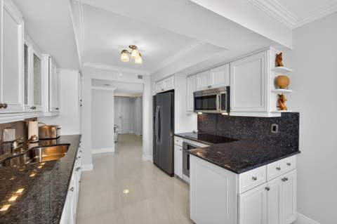 5380 N Ocean Drive #12e, Singer Island FL - photo 16 of 37