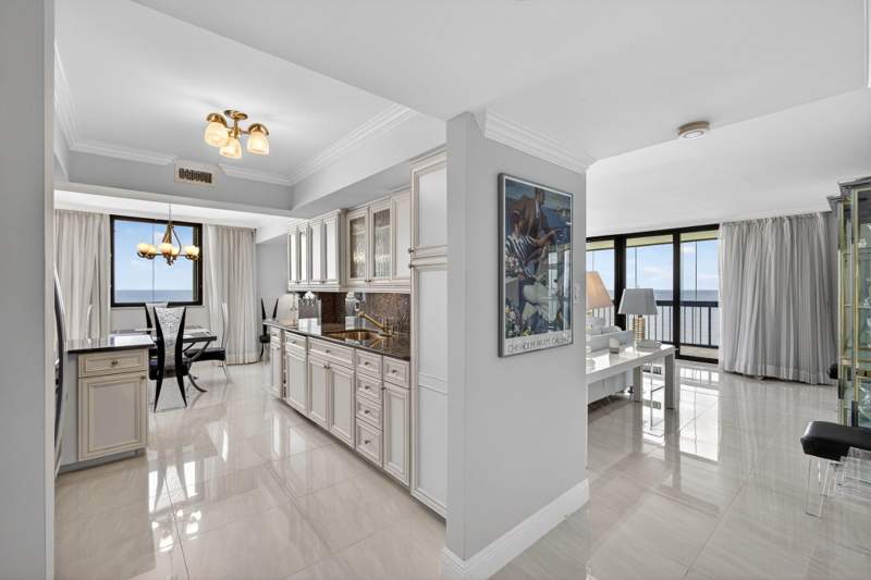 2 bedroom Condominium at 5380 N Ocean Drive #12e, Eastpointe Condo, Singer Island — photo 2
