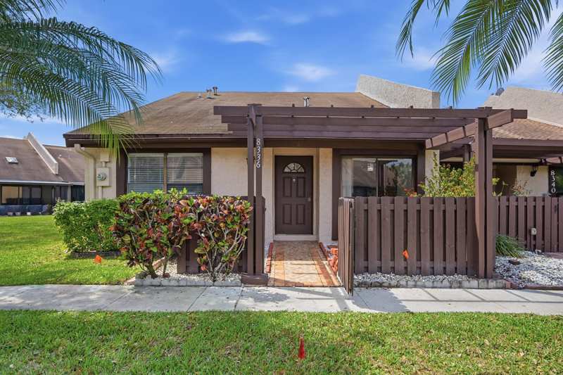 2 bedroom Villa at 8336 NW 37th Place, Mapleleaf Patio Villas At, Sunrise — photo 1