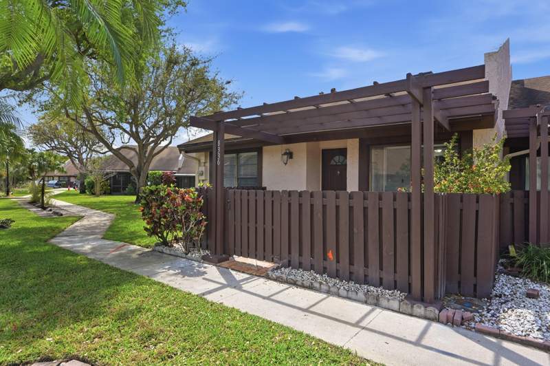 2 bedroom Villa at 8336 NW 37th Place, Mapleleaf Patio Villas At, Sunrise — photo 4