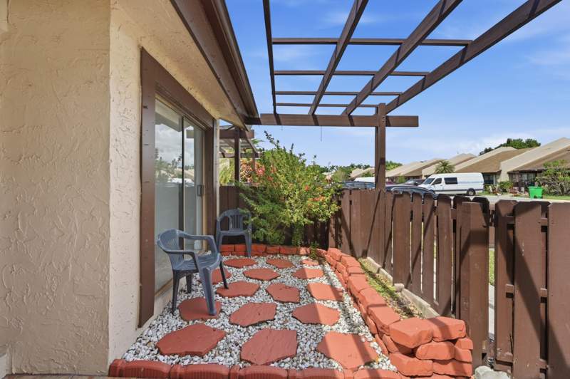 2 bedroom Villa at 8336 NW 37th Place, Mapleleaf Patio Villas At, Sunrise — photo 5