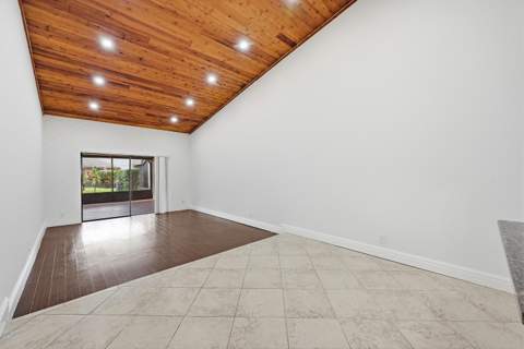 8336 NW 37th Place, Sunrise FL - photo 12 of 40