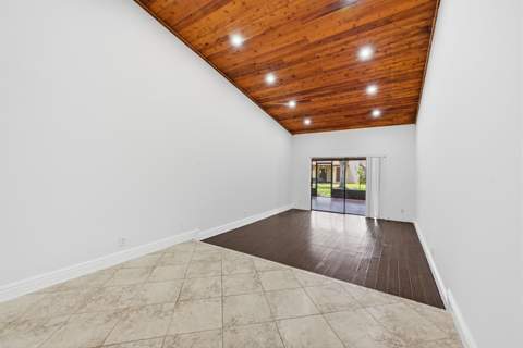 8336 NW 37th Place, Sunrise FL - photo 13 of 40