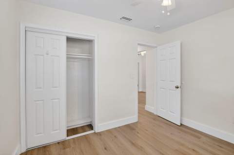 6828 NW 30th Street, Sunrise FL - photo 11 of 17