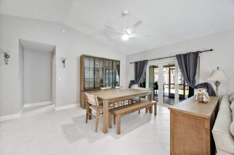 15541 Dover Court, Davie FL - photo 8 of 35