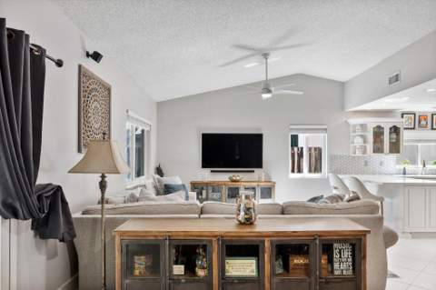 15541 Dover Court, Davie FL - photo 9 of 35