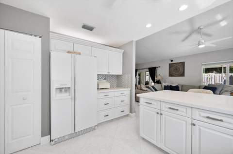 15541 Dover Court, Davie FL - photo 6 of 35