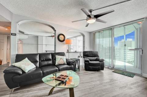 100 Golden Isles Drive #815, Hallandale Beach FL - photo 22 of 42