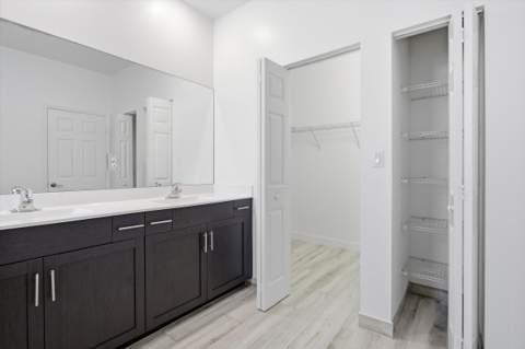 5884 Mustang Manor, Davie FL - photo 13 of 22