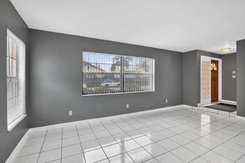 7721 NW 42nd Court, Hollywood FL - photo 10 of 45
