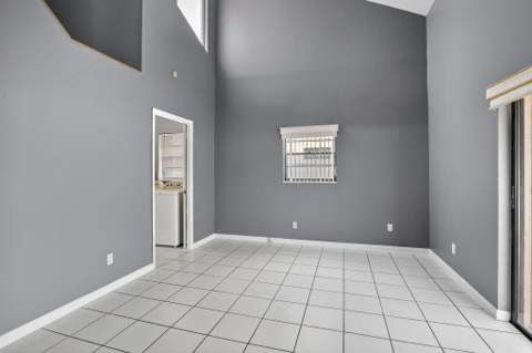 7721 NW 42nd Court, Hollywood FL - photo 15 of 45