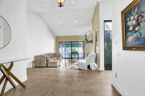 10527 Zurich Street, Cooper City FL - photo 10 of 58
