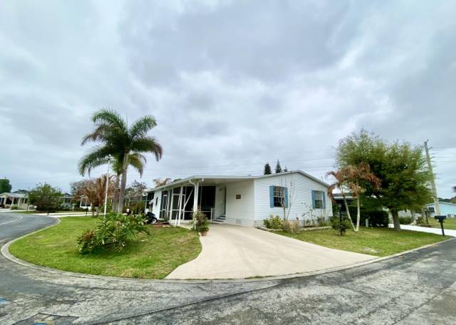 Pinelake Gardens & Estates