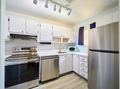 5363 SE Miles Grant Road #D202, Stuart FL - photo 7 of 18