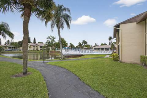 327 Pine Ridge Circle #A-1, Greenacres FL - photo 8 of 45