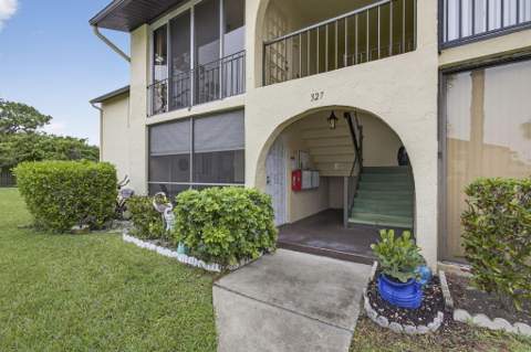 327 Pine Ridge Circle #A-1, Greenacres FL - photo 11 of 45