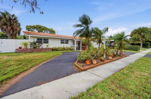 2120 NE 62nd Court, Fort Lauderdale FL - photo 6 of 37