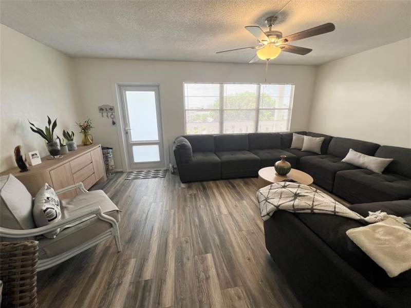 1 bedroom Condominium at 410 Grantham A #410, Century Village East, Deerfield Beach — photo 2