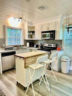 304 SE 3rd Avenue, Delray Beach FL - photo 8 of 8