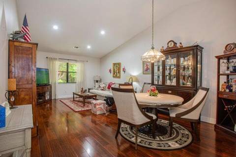 499 E Iron Forge Court, Royal Palm Beach FL - photo 9 of 17