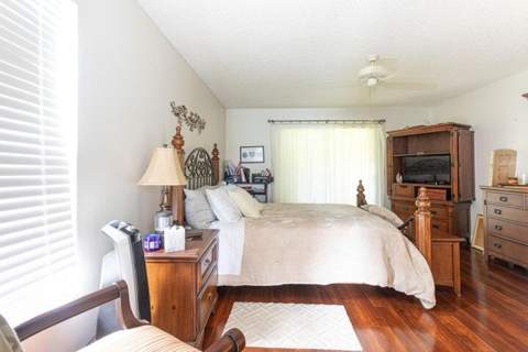 499 E Iron Forge Court, Royal Palm Beach FL - photo 12 of 17