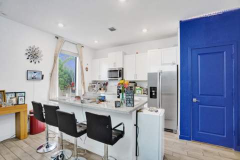 435 NW 17th Street, Fort Lauderdale FL - photo 6 of 34